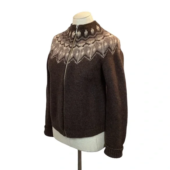 Fair Isle Nordic 100% Lambswool Sweater - Picture 3 of 8